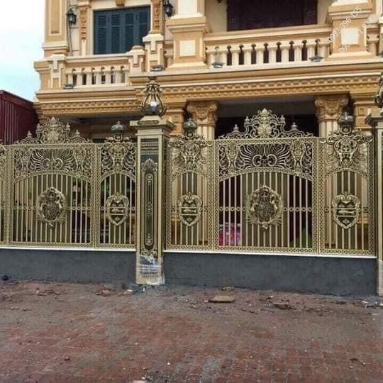 Lan can cầu thang nhôm đúc cổ điển